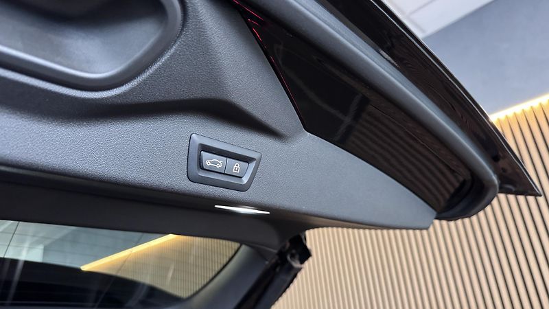 BMW X5 M50i V8 Laser Tažné HUD Záruka - fotka 13 z 33