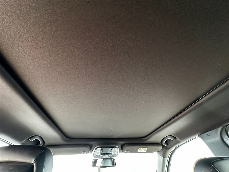 Jeep Grand Cherokee 3,0 184kW Overland 4x4 - fotka 21 z 45