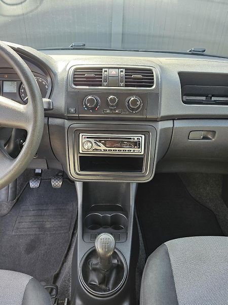 Škoda Fabia 1.2 44kW, KLIMA, REZERVACE - fotka 17 z 27