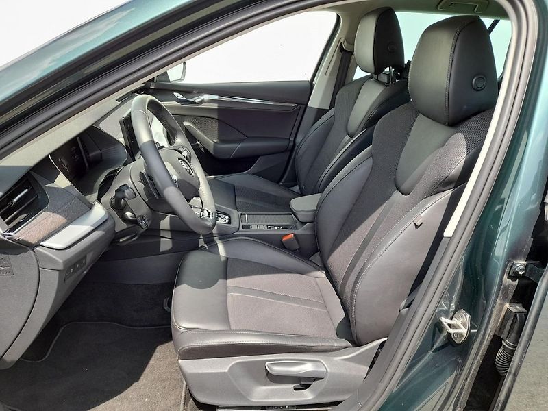 Škoda Octavia Combi Style Navi 2.0 TDI 110kW - fotka 14 z 20