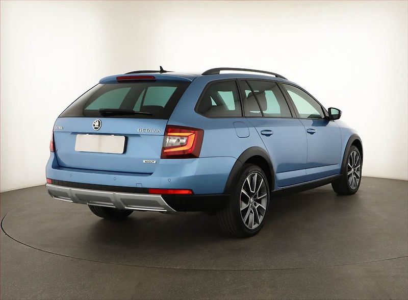 Škoda Octavia (2019) Scout 2.0 TSI - fotka 5 z 26