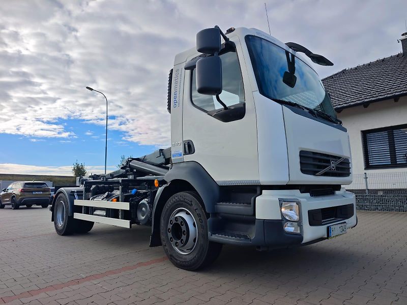 Volvo FL 16t, 10t hákový nosič - fotka 1 z 24