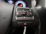 Volkswagen Touran (2011) 1.6TDI, Klima - náhled 16