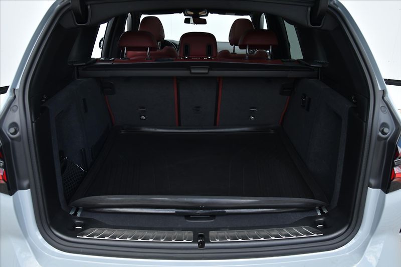 BMW X3 xDrive 20d 140kW M PAKET ČR - fotka 12 z 31