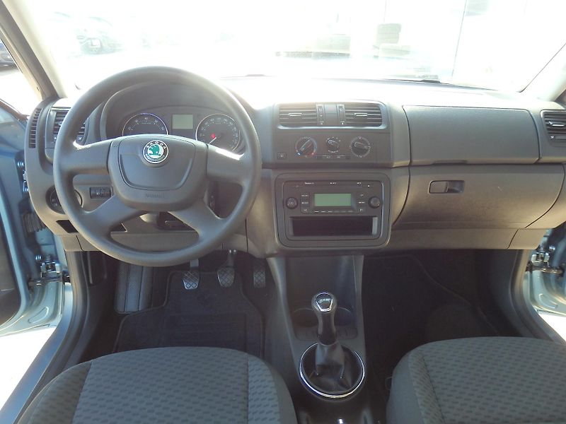Škoda Fabia 1.4 16V KLIMA, ZÁVĚS - fotka 11 z 13