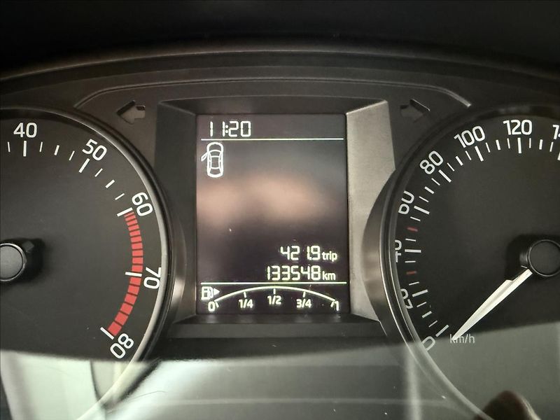 Škoda Fabia 1,2   TSI 66KW SERVISNÍ KNÍŽKA - fotka 11 z 16