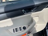 Škoda Superb 2,0 TDI 147 Style 4x4 DSG - náhled 11