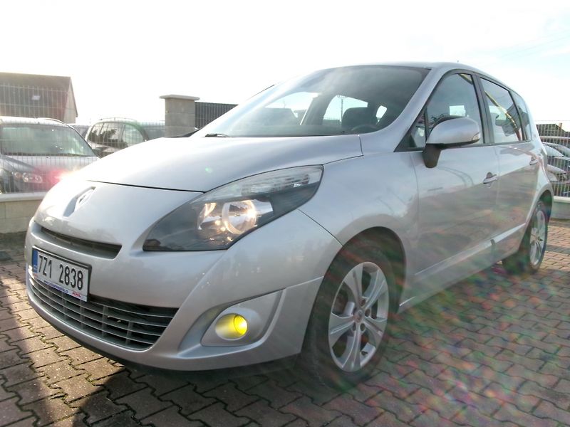 Renault Scénic (2011) 1,5dCi KLIMA ALU TEMP - fotka 2 z 30