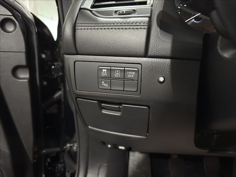 Mazda 6 2,2   D 1.MAJITEL 1.ROK ZÁRUKA - fotka 12 z 41