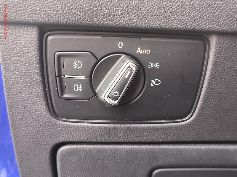 Volkswagen Passat (2019) 2.0TDi, ČR, R-Line, DSG, LED - fotka 24 z 27