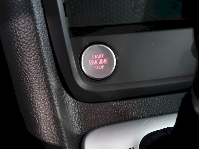 Volkswagen Sharan (2019) HIGHLINE 2.0TDI 4x4 DSG 7MÍST - fotka 34 z 45
