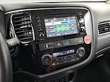 Mitsubishi Outlander (2017) 2.0, Tempomat, Park. senzory - náhled 12