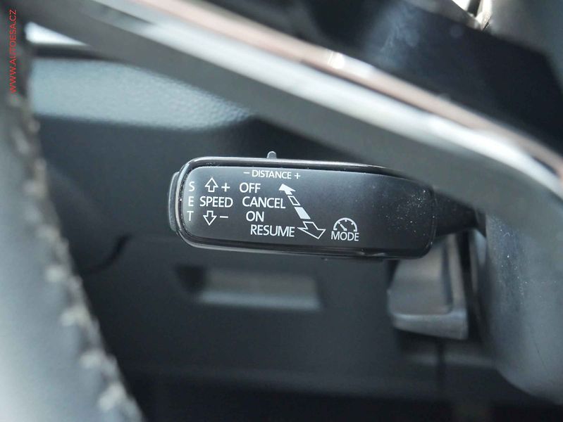 Škoda Kamiq (2021) 1.0 TSi, Style, park. kamera - fotka 19 z 21