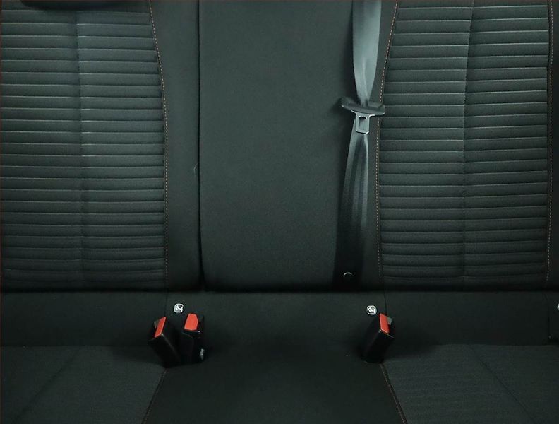 Peugeot 208 (2021) 50 kWh, SoH 89%, Automat - fotka 10 z 17