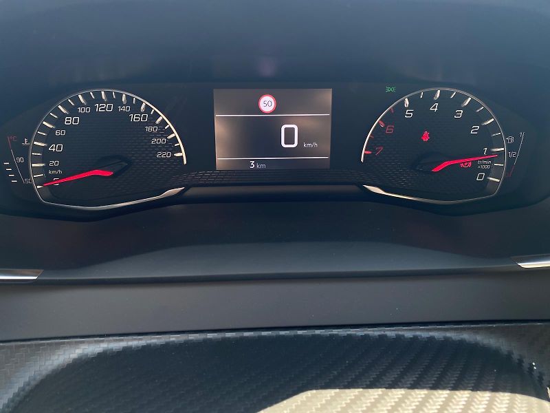 Peugeot 208 (2026) STYLE Turbo 100 MAN6  - fotka 17 z 27