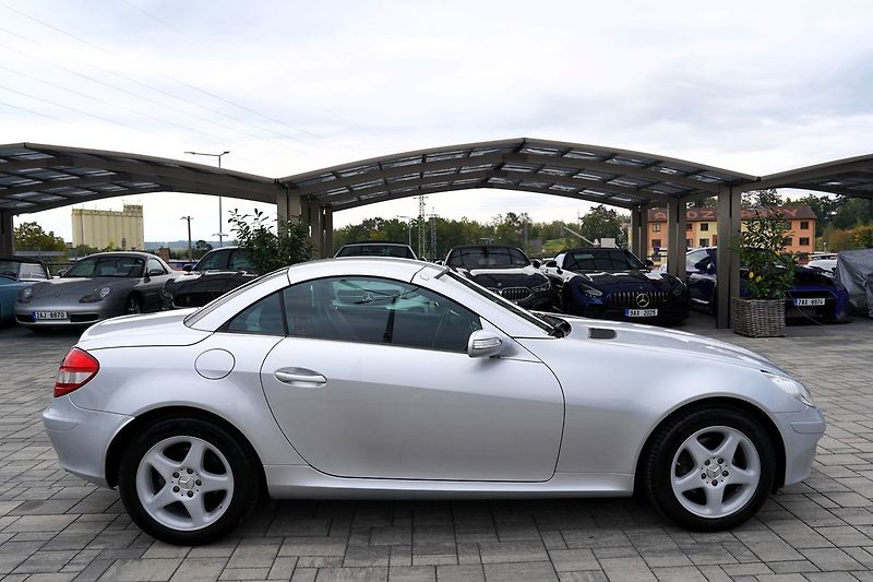 Mercedes-Benz SLK 200/165PS/kůže/manuál - fotka 7 z 37