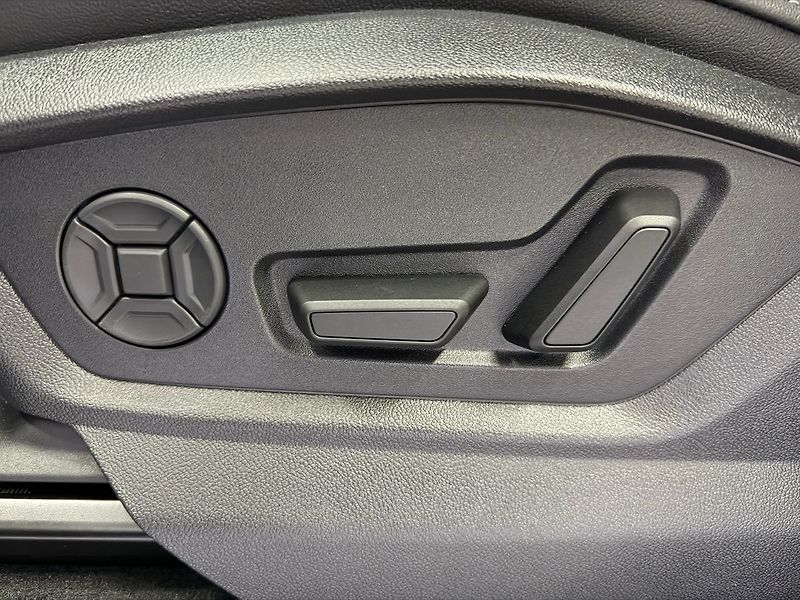 Audi Q7 50TDI QUATTRO S-LINE, EL.TAŽNÉ - fotka 26 z 32