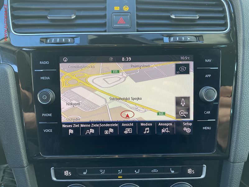 Volkswagen Golf (2018) 1.0 TSi, Sound, navi - fotka 17 z 18