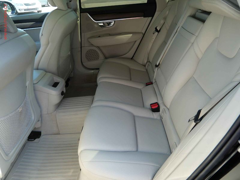 Volvo V90 (2018) 2.0 D5 4x4, Cross Country - fotka 10 z 34