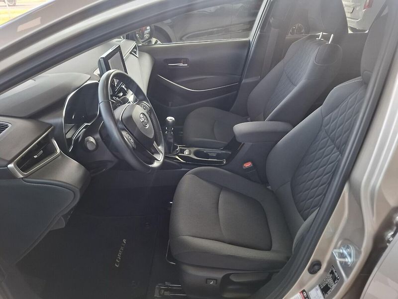 Toyota Corolla 1.5i 92KW 2023 COMFORT - fotka 6 z 11