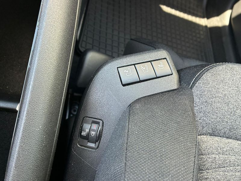 Citroën C4 Picasso (2017) 1.6HDi,88KW,MASÁŽ, BLIS, 1.MAJ - fotka 25 z 35