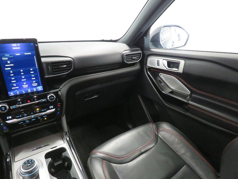 Ford Explorer - fotka 15 z 26