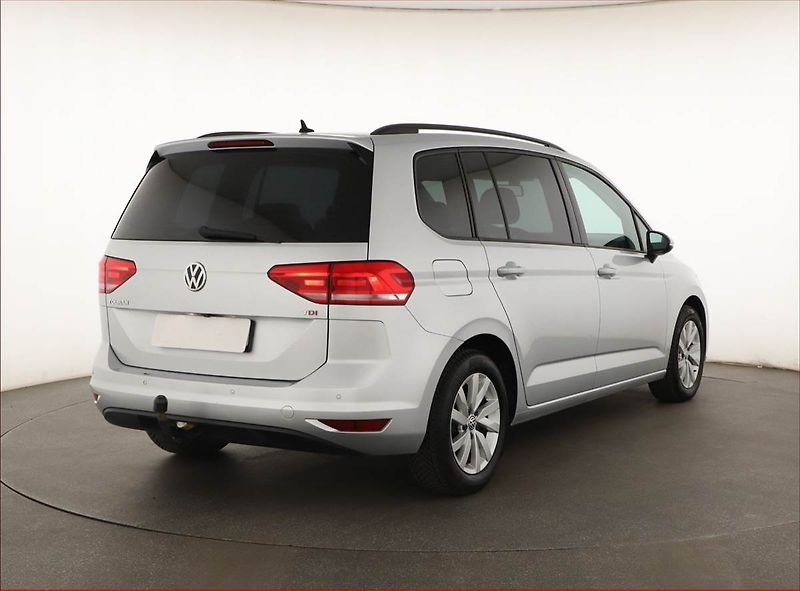 Volkswagen Touran (2017) 1.6 TDI, Navi, Tempomat - fotka 5 z 21