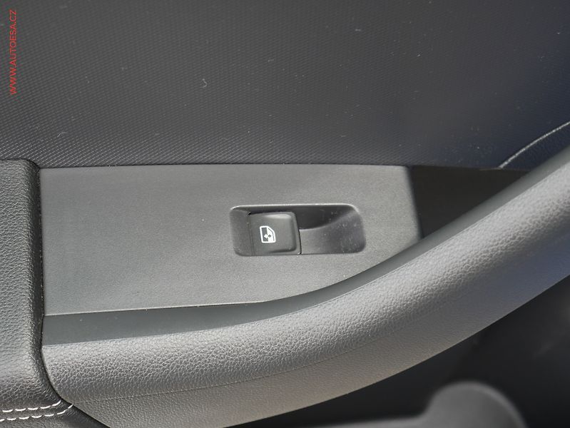 Škoda Rapid (2016) 1.4 TDI, 1.maj,ČR, Style - fotka 12 z 17