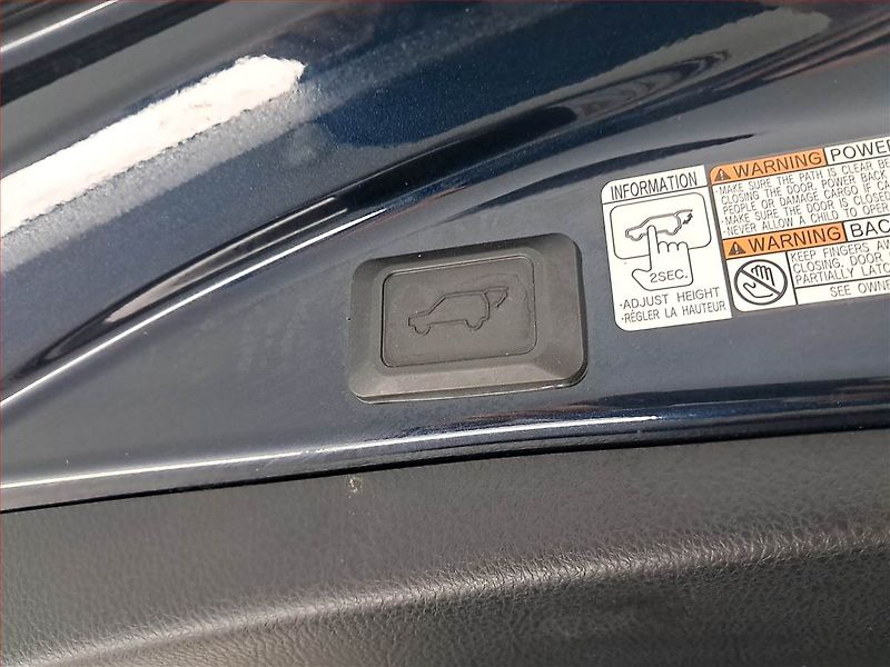 Toyota RAV4 (2017) 2.5 Hybrid - fotka 16 z 17