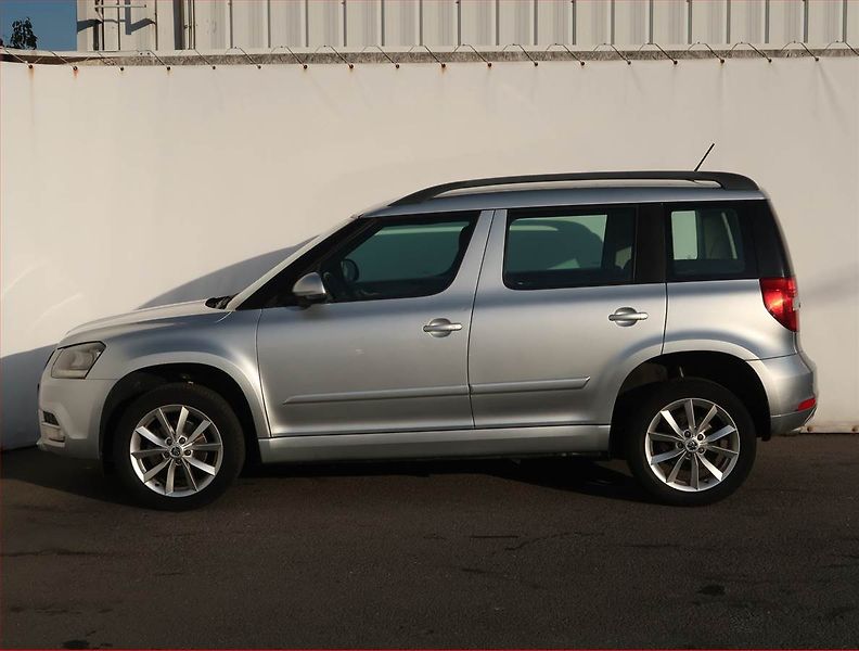 Škoda Yeti (2016) Elegance 2.0 TDI, Tempomat - fotka 3 z 20