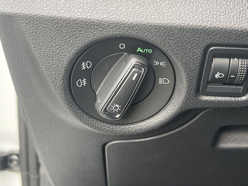 Škoda Kamiq Top Selection 1.0TSI 85 kW - fotka 31 z 33