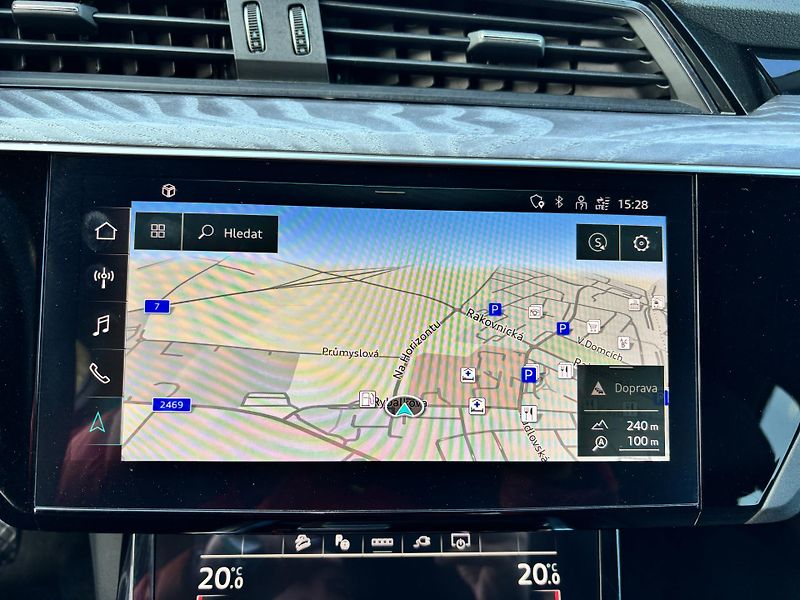 Audi e-tron (2021) 50 Quattro S-Line rezervace - fotka 35 z 38