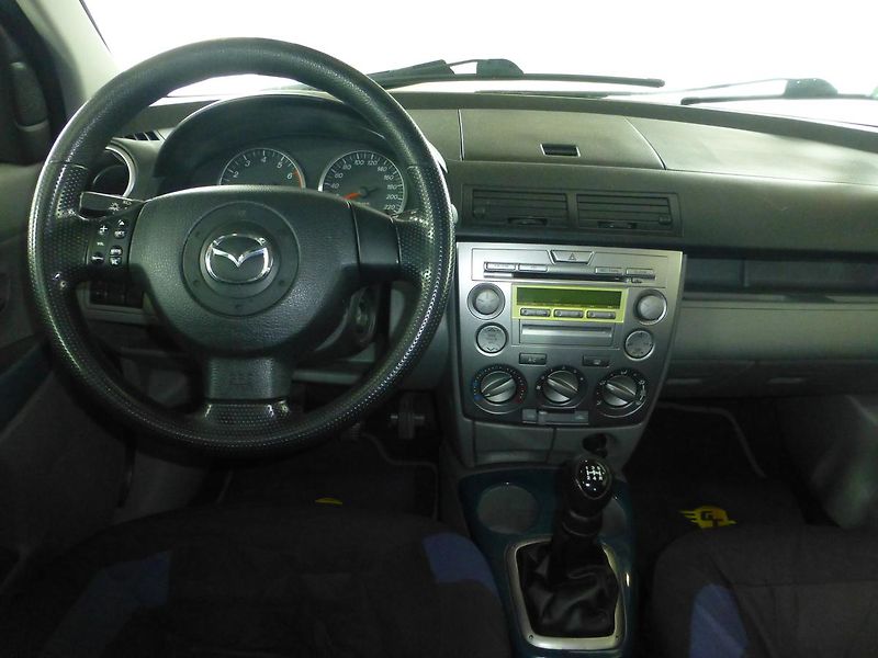 Mazda 2 (2004) 1,4i 59KW*KLIMA**ALU KOLA - fotka 15 z 24