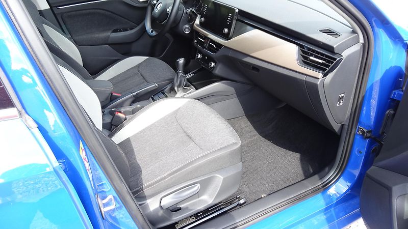 Škoda Scala 1.5TSi taž.zař. Style+sada kol - fotka 13 z 33