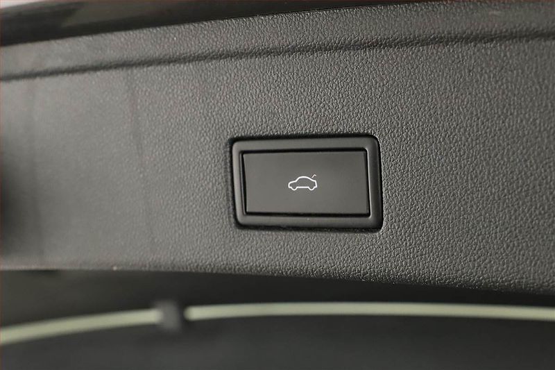 Volkswagen Touareg (2020) 3.0 TDI - fotka 10 z 18