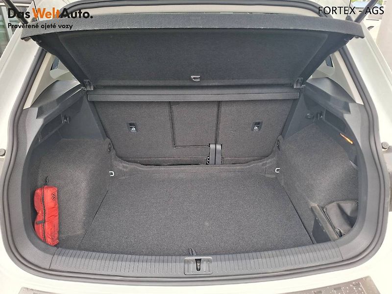 Volkswagen Tiguan (2018) 1.4 TSI,92kW,Tažné,Servis.kníž - fotka 18 z 26