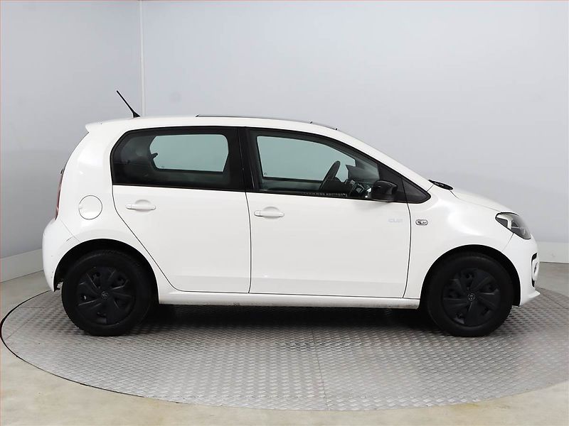 Volkswagen up! (2013) 1.0 MPI, Vyhř. sedaček - fotka 6 z 13