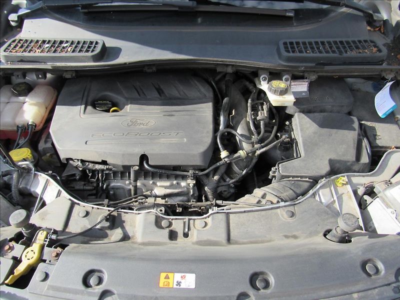 Ford Kuga 1,5 110kW 4x2 - fotka 30 z 36