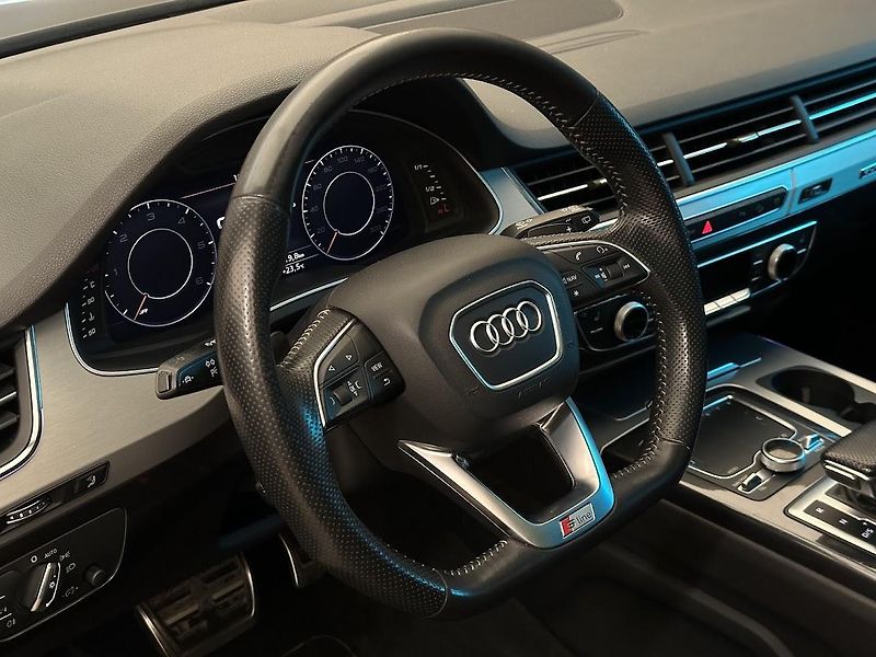 Audi Q7 (2018) 50TDI 7 míst MATRIX CZ  - fotka 7 z 33