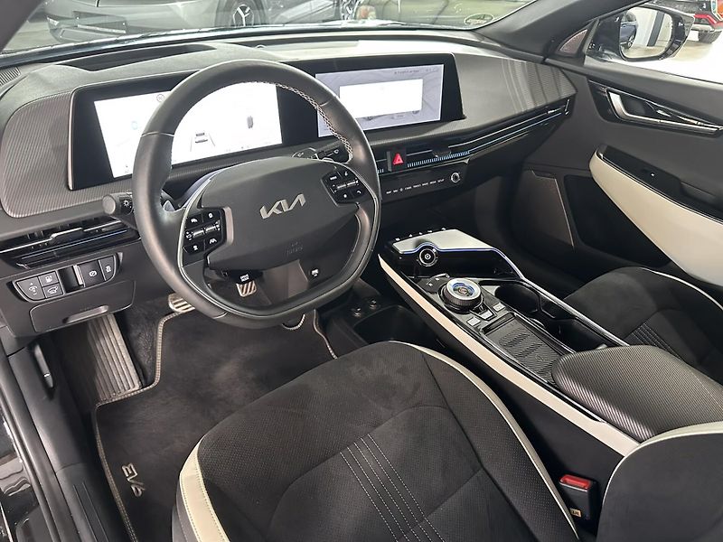 Kia EV6 GT-Line 77.4kWh Pano HuD 360 - fotka 14 z 21
