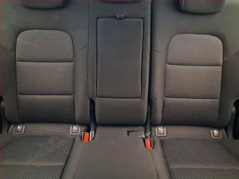 Kia Sportage (2021) 1.6 T-GDI - fotka 10 z 19