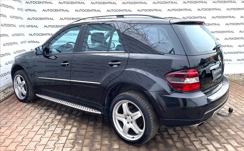 Mercedes-Benz Třídy M ML 350i, 4MATIC,200kW - fotka 6 z 24