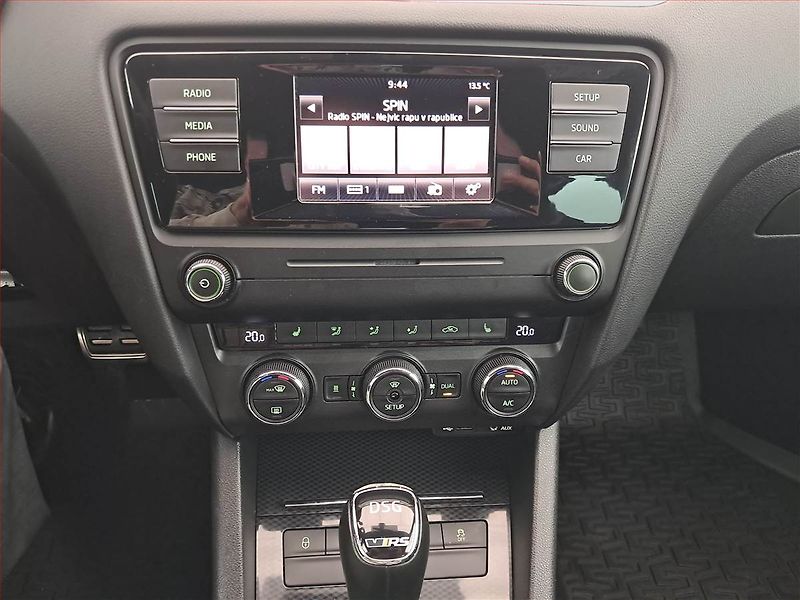 Škoda Octavia (2015) RS 2.0 TDI, Automat, Kůže - fotka 12 z 18