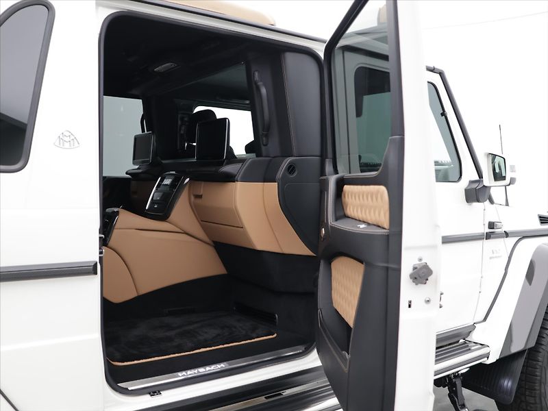Mercedes-Benz Třídy G 6,0 650 Maybach Landaulet AMG - fotka 21 z 97