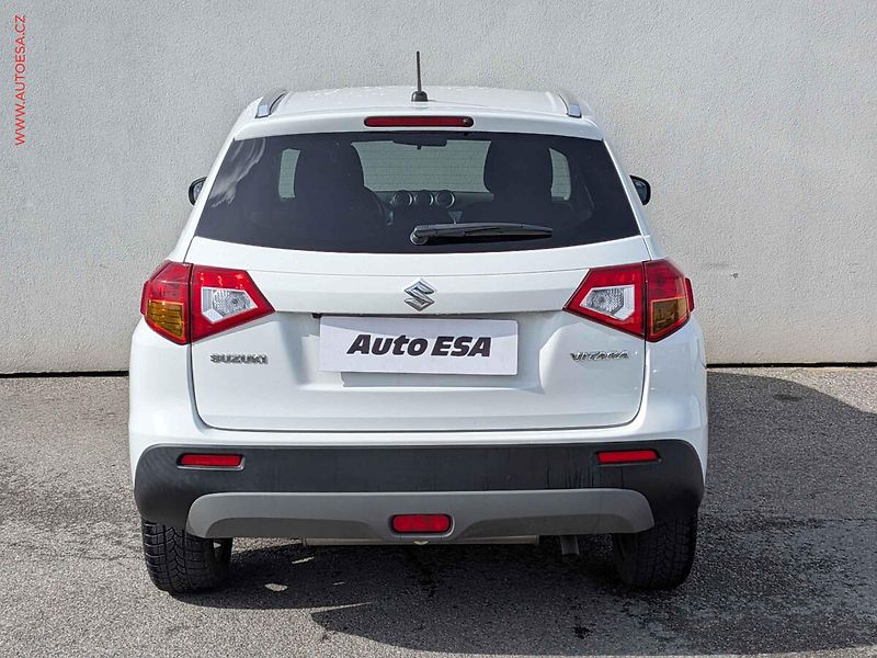 Suzuki Vitara (2016) 1.6 VVT, 1.maj,ČR, autoAC - fotka 5 z 15