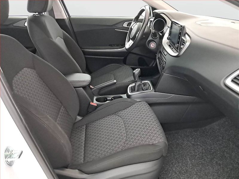 Kia Ceed (2023) Spin 1.0 T-GDI, SPIN, DPH - fotka 9 z 18