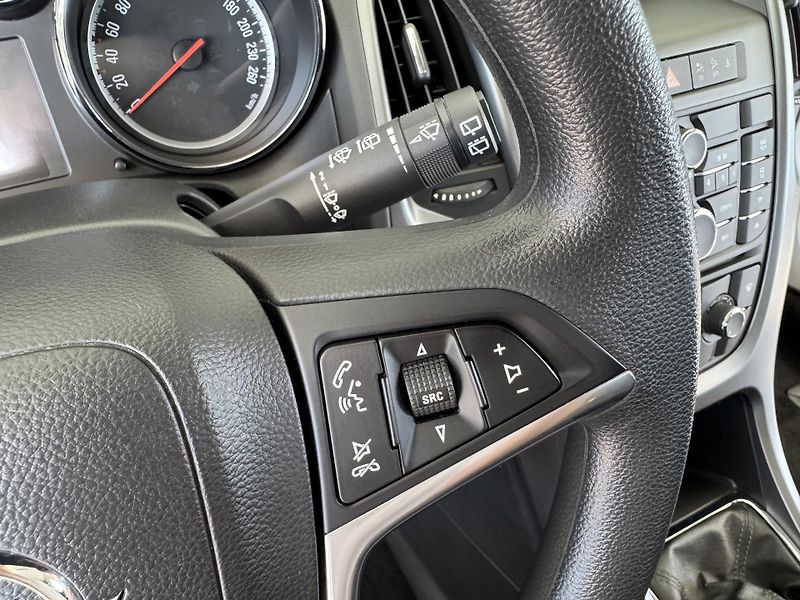 Opel Astra 1,7CDTi 81kW*Tempomat*ALU*ČR - fotka 22 z 30