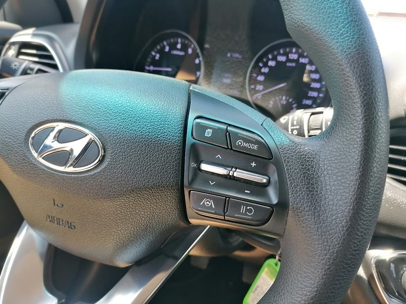 Hyundai i30 (2022) 1.0 T-GDi 88kw ČR, DPH - fotka 14 z 19