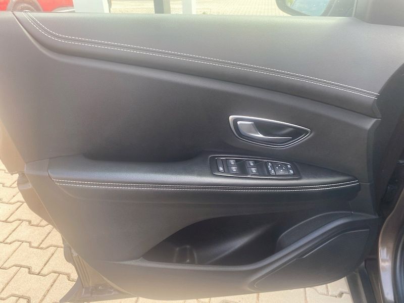Renault Grand Scénic (2018) 1.5dci 81kw, ČR, 1.Majitel - fotka 13 z 23