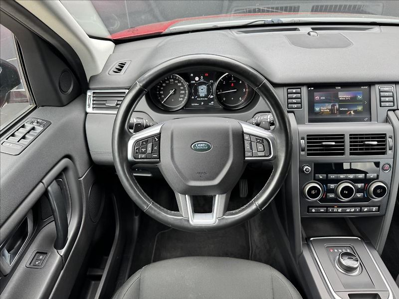 Land Rover Discovery Sport 2,0 TD4 150k Pure AWD AT - fotka 14 z 25